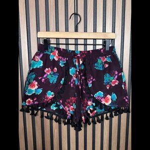 Lovers + Friends Shorts Medium Burgundy Tassel Trim Floral Elastic Wasit Bermuda